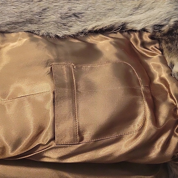 Lauren Ralph Lauren Faux Fur Vest - Picture 5 of 8